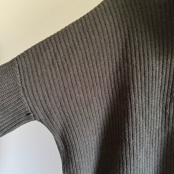 New Vince Green Cowl Neck Buttons Oversized Sweater size Small - Picture 7 of 11